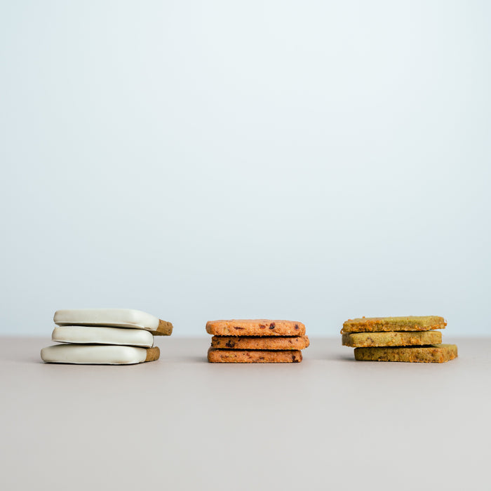 signature sablé box of 18