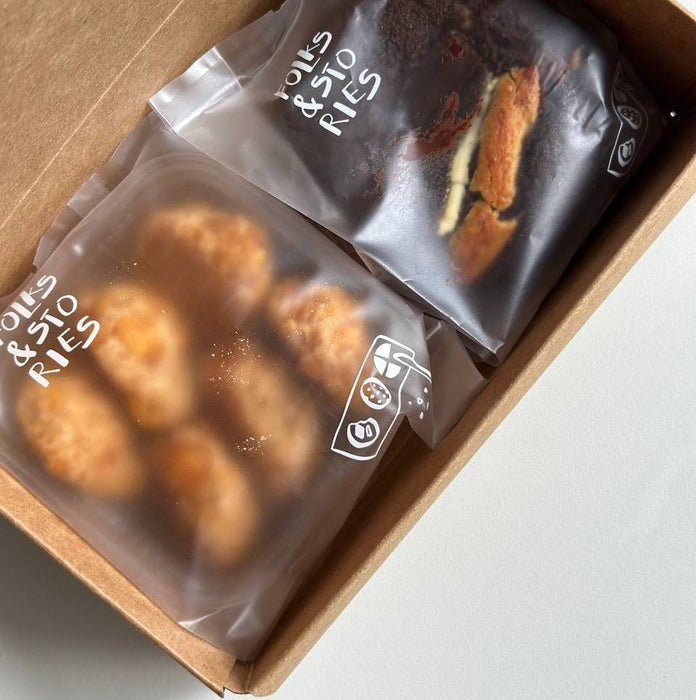 2 piece crunchy and soft baked/sablé cookies