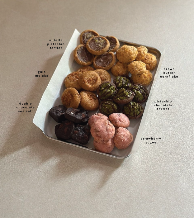 raya bottled cookies